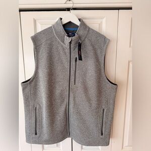 Vineyard Vines Men’s Performance Fleece Vest – Heather Gray
Brand New With Tags